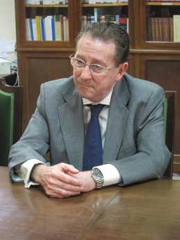 El consejero de Justicia e Interior de la Junta de Andalucía, Emilio de Llera