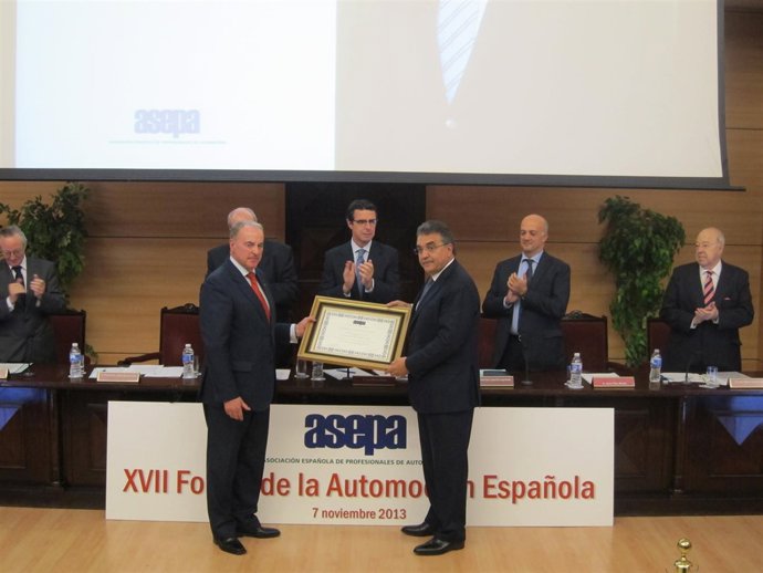 Premio Personaje Ilustre de la Automoción Española 2013