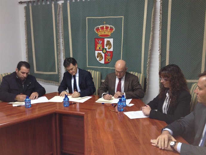 Vázquez (2I) y Carnero (D)