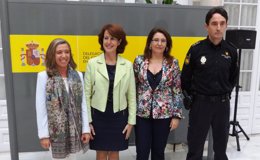 Carmen Crespo y María del Mar González, en el centro