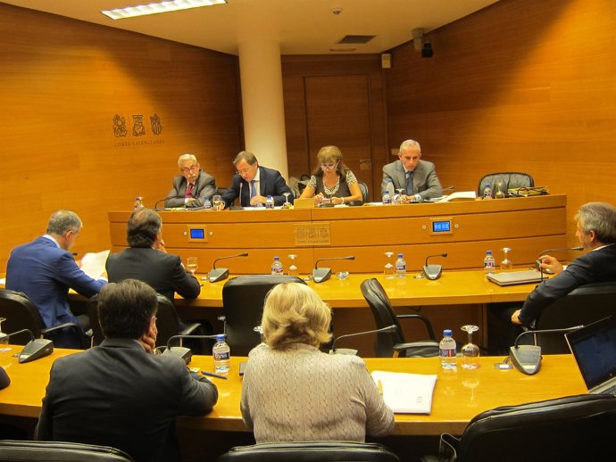 Compromís y EUPV se ausentan de la Comisión de Economía en protesta por RTVV.