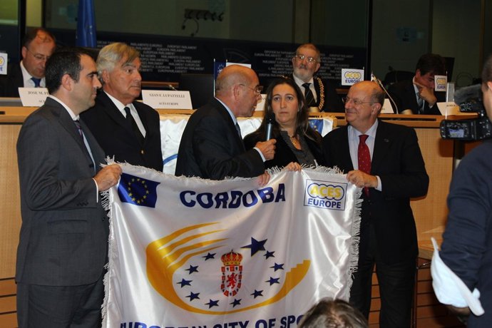 Acto de distinción a Córdoba