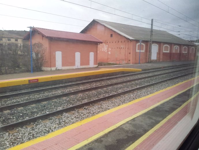 Tren, Estación Alar Del Rey