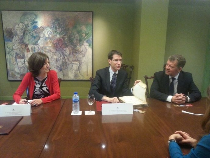 Recepción de protocolo notarial Madrid