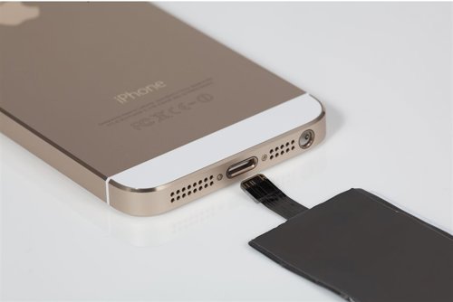 Un cargador para iPhone tan fino como una lámina de plástico