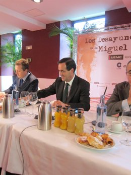 Bono en el desayuno de la UEMC
