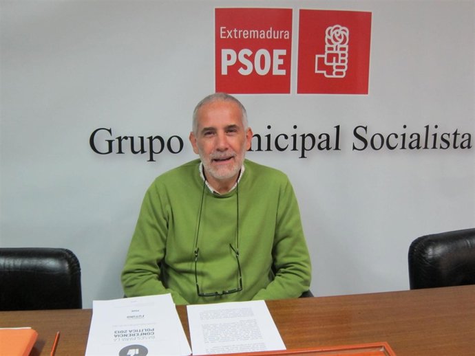 Vicente Valle, Secretario General Del PSOE En Cáceres