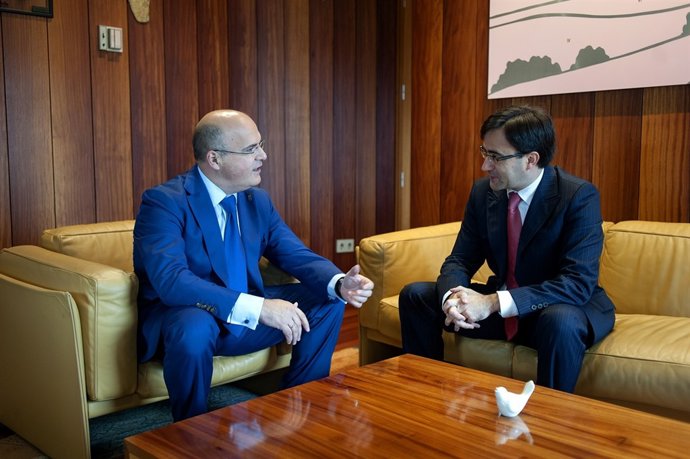 Manuel Baltar y José Julio Fernández en su encuentro