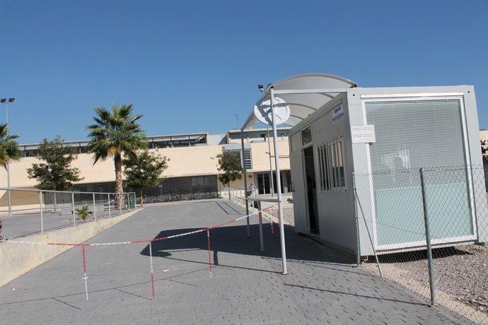 Garita de control en el IES Cabanyal