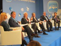 PP catalán dice que "los catalanes españoles" seguirán en Europa, donde no entraron 17 comunidades, sino un país, España