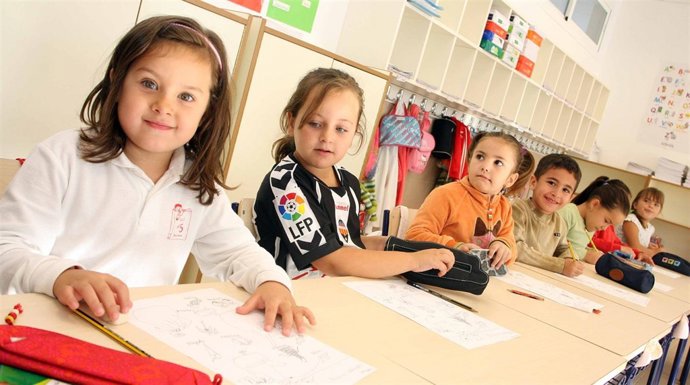 Alumnos en un colegio valenciano