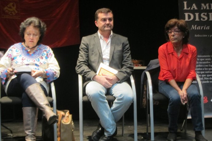 Antonio Maíllo en la presentación del libro 'La Memoria Dispersa'