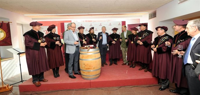 Acto de investidura como cofrade de honor a Pepa Fernández