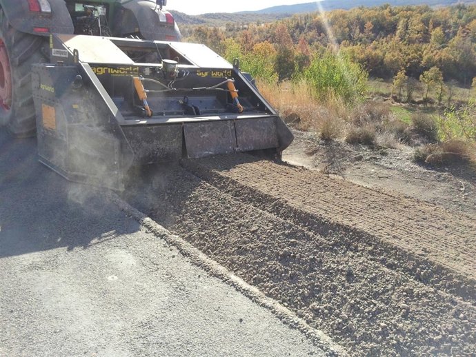 Un total de 65 contratos mejoran las vías autonómicas y la maquinaria.