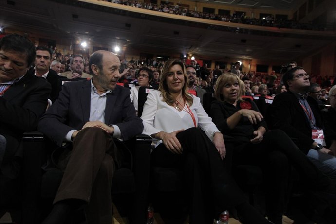 Alfredo Pérez Rubalcaba con la presidenta de la Junta de Andalucía, Susana Díez