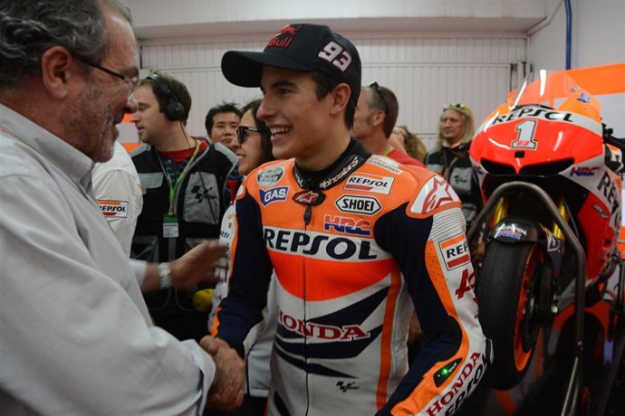 Joan Reñé felicita a Márquez MotoGP