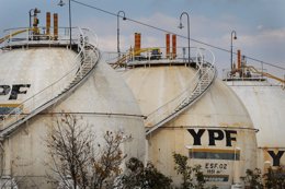 Refineria De YPF En Una Provincia Argentina