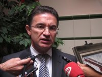 Castellano critica "el oportunismo y la demagogia" de la oposición por la actitud ante el cierre de la sociedad