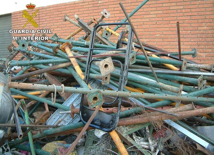 Imagen del material sustraído en el interior de una finca de Serrilla de Torío