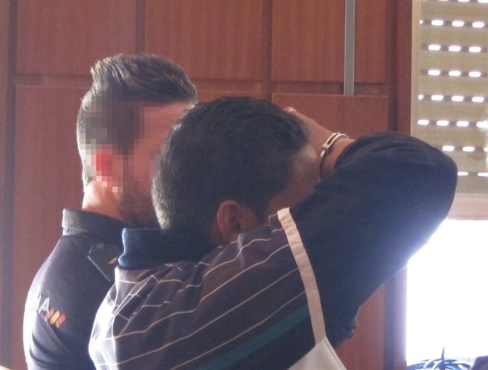 El acusado de matar a una anciana y herir a dos en El Raal