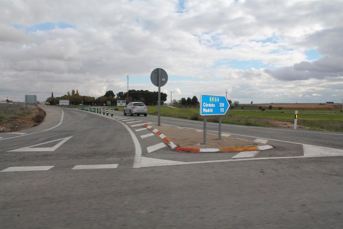 CARRETERA, TRÁFICO