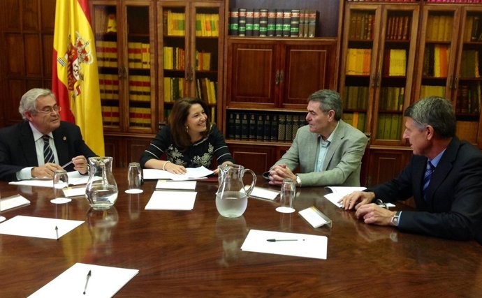 Crespo durante la reunión mantenida con Faeca en Almería
