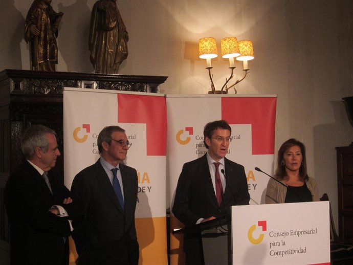 El presidente de la Xunta, Alberto Núñez Feijóo, junto a César Alierta