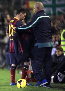 Messi se lesiona ante el Betis y recae de los problemas en el bíceps femoral