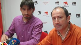 Sanz y Romero antes de la reunión de la Presidencia de IU-Aragón