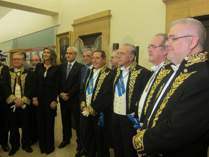 El pte. De Telefónica C.Alierta ingresa en la Racef