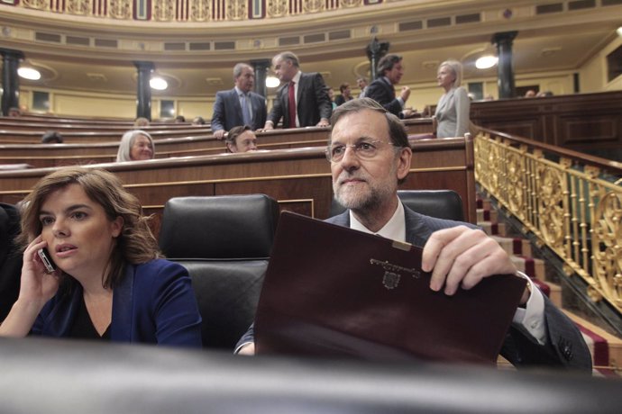 Sáenz de Santamaría y Rajoy en el Congreso