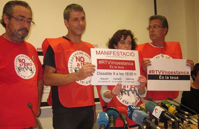 Representantes del comité de empresa de RTVV en la rueda de prensa