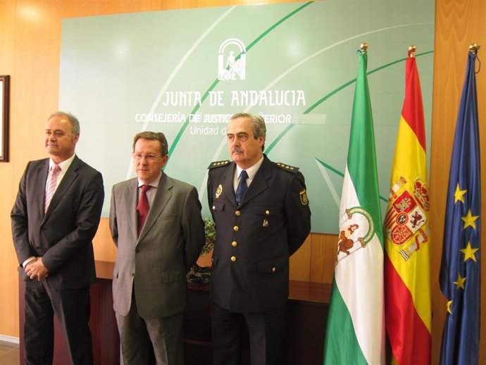 El consejero de Justicia e Interior