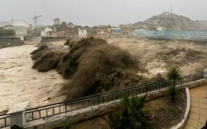 Riada en la rambla de Nogalte, en Puerto Lumbreras