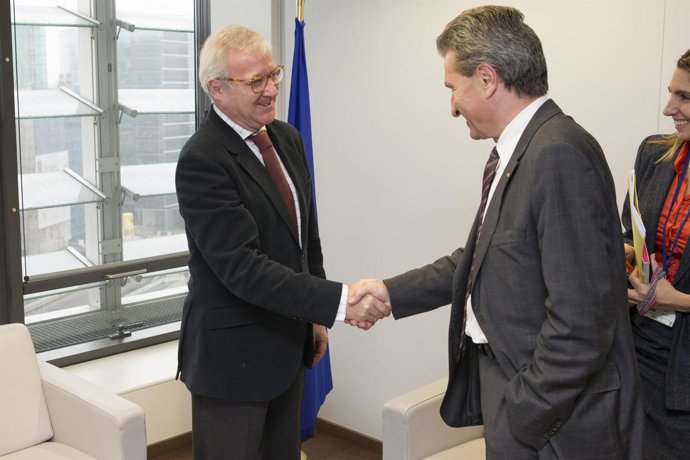 El presidente de la Comunidad se ha reunido con el comisario de Energías