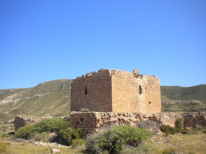 Torre de los Alumbres, en el parque natural de Cabo de Gata