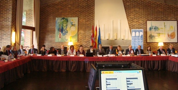 Foro de Economía y Política Regional