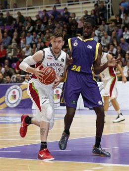 Andrés Nocioni en el Laboral Kutxa - CB Valladolid