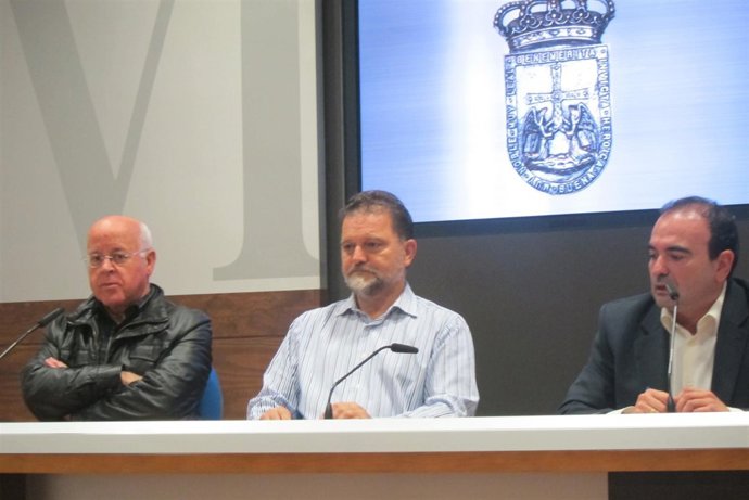 Manuel Ángel Paz Vázquez, en el centro