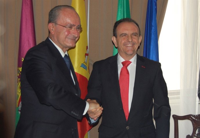 El alcalde y el consejero de turismo