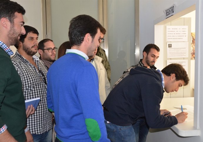 NNGG-A solicita una reunión con la presidenta Susana Díaz