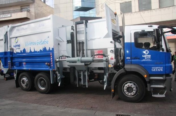 Camión de la Empresa Municipal de Limpiezas