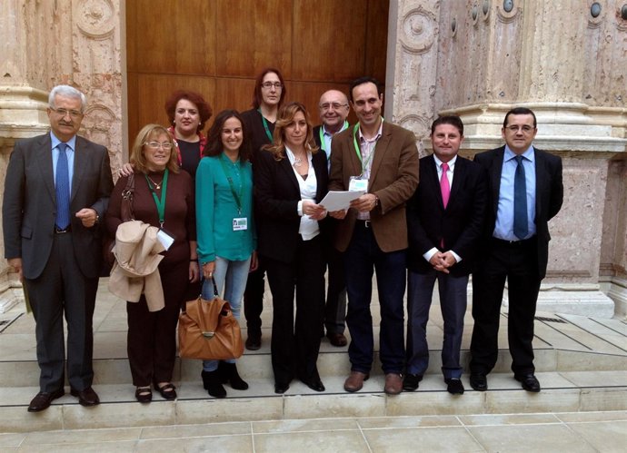 Reunión de parlamentarios socialistas con la plataforma de Loja