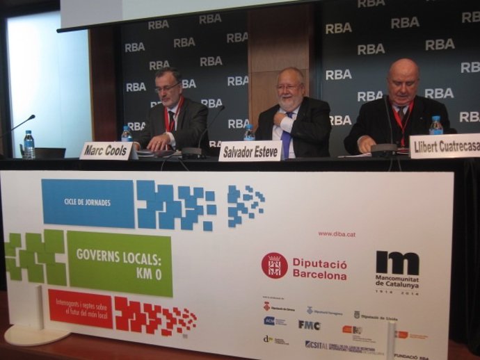 M.Cools (CPLRE), S.Esteve y L.Cuatrecasas (IEH Miquel Coll i Alentorn)