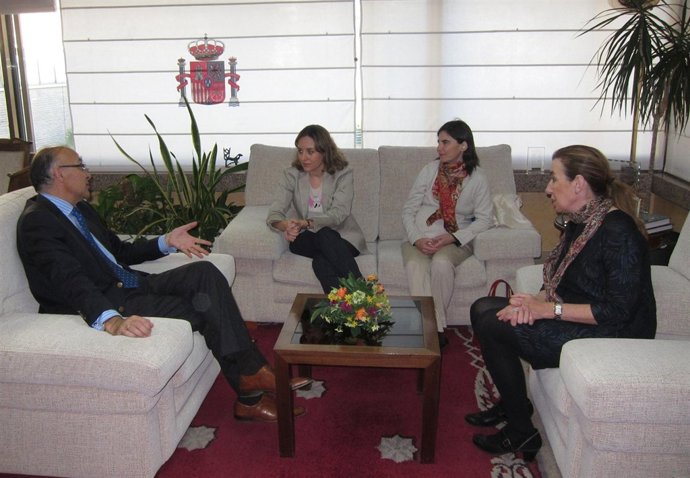 Ramiro Ruiz Medrano se reúne con Blanca Hernández y otras representantes