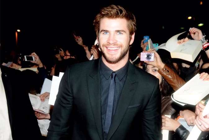 Liam Hemsworth soltero