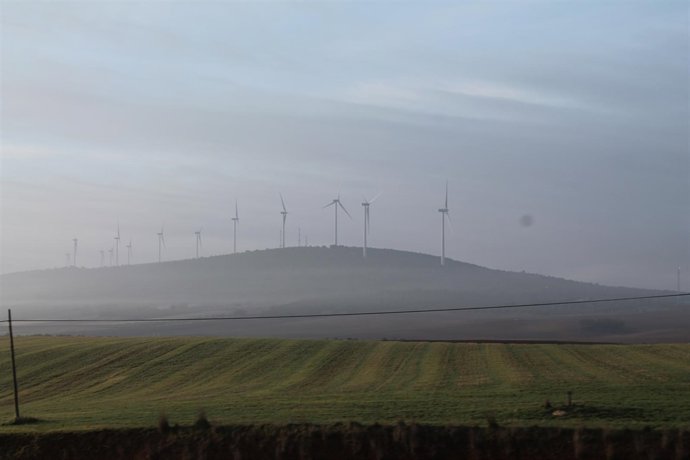 MOLINOS DE VIENTO, ENERGÍA EÓLICA RENOVABLE