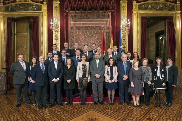 Barcina, con representantes de la Asociación Española de Asesores Fiscales.