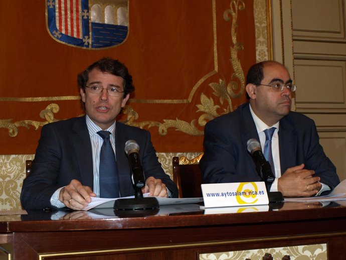 El alcalde y el concejal de Hacienda de Salamanca, Alfonso Fernández Mañueco y F
