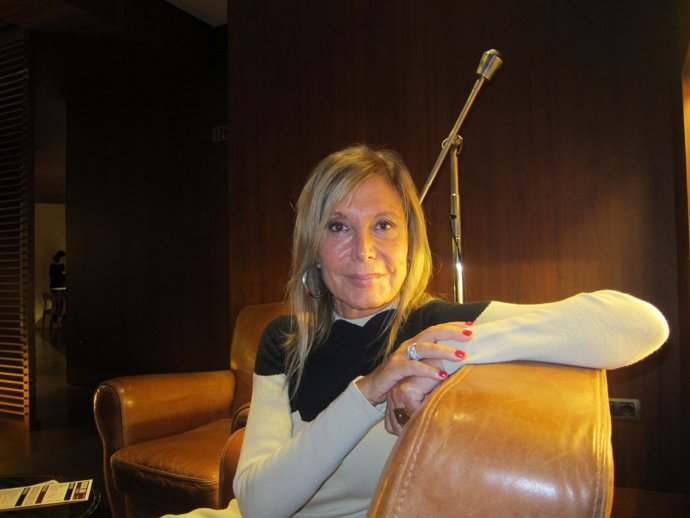 La periodista Pilar Eyre recrea la "parte humana" de Franco